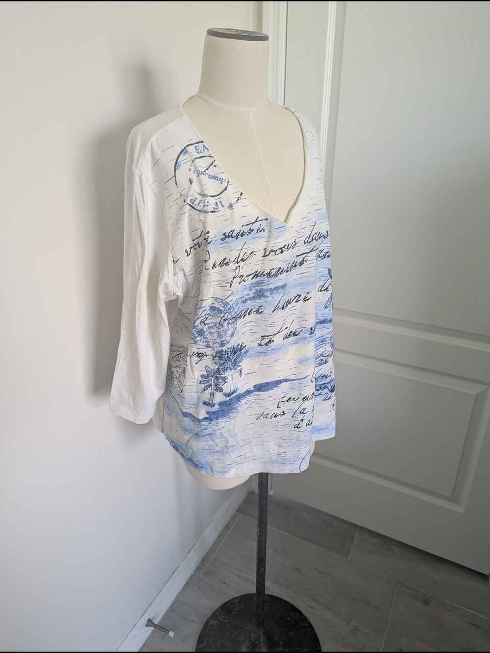 Ruby Rd. White Top with Blue Script Print For @staceybarclay - Picture 6 of 6